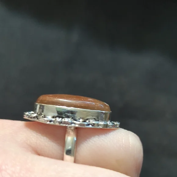 Silver Plated Peach Sunstone Gemstone Oval Statement Ring - Size 8.75 - Picture 4 of 9